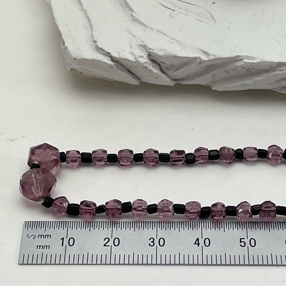 Vintage Victorian Amethyst Hand Cut Glass Choker - Picture 8 of 10
